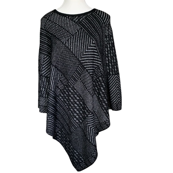 Chico’s Black White Metallic Geometric Boho Poncho Sweater Women’s Sz L/XL - Picture 1 of 6